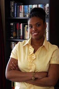 author-headshot-Shelly Ellis